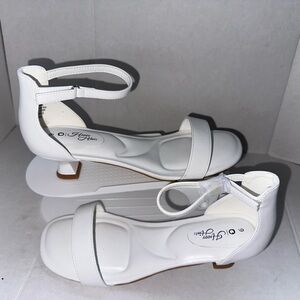 PatPat Chic White Ankle Strap Heels